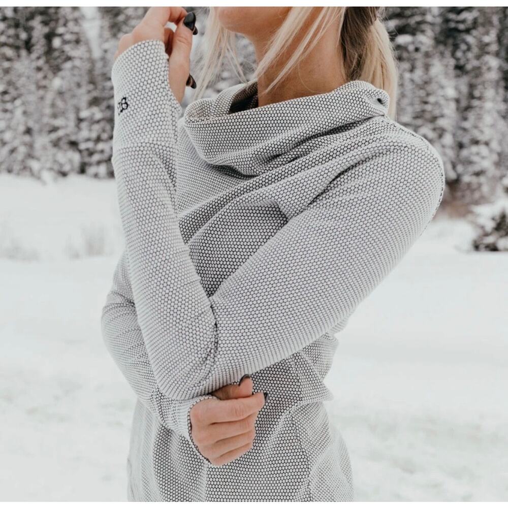 Albion Textured Honeycomb Cowl-Neck Sweater Thumb Hole Black White SZ Medium